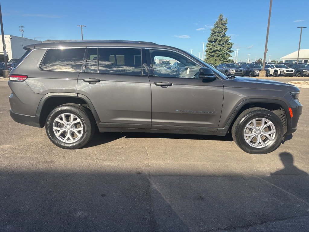 Used 2022 Jeep Grand Cherokee L Limited image 2