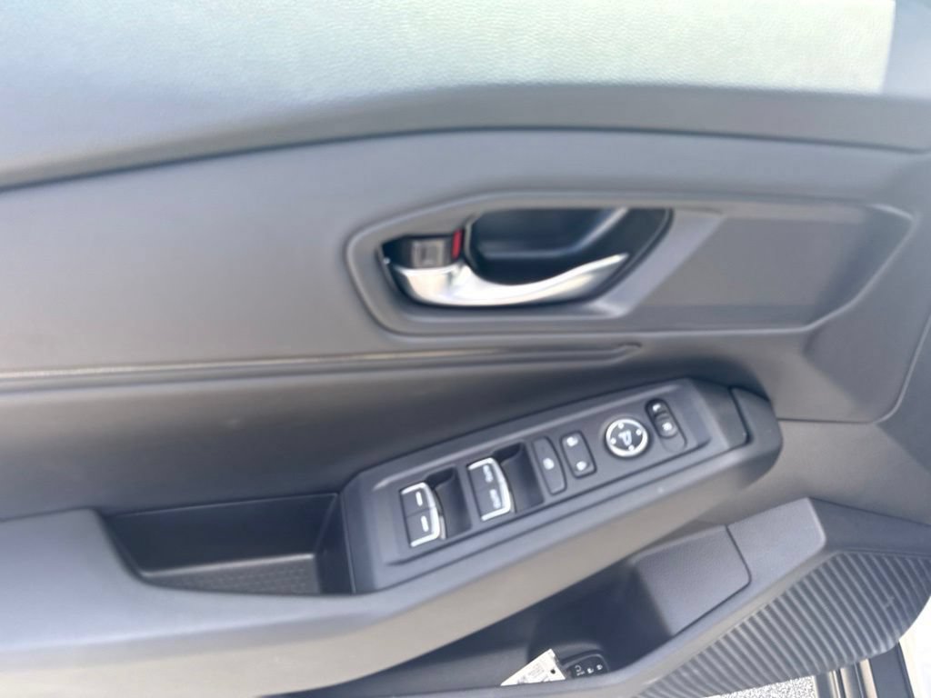 Used 2025 Honda Accord SE image 17
