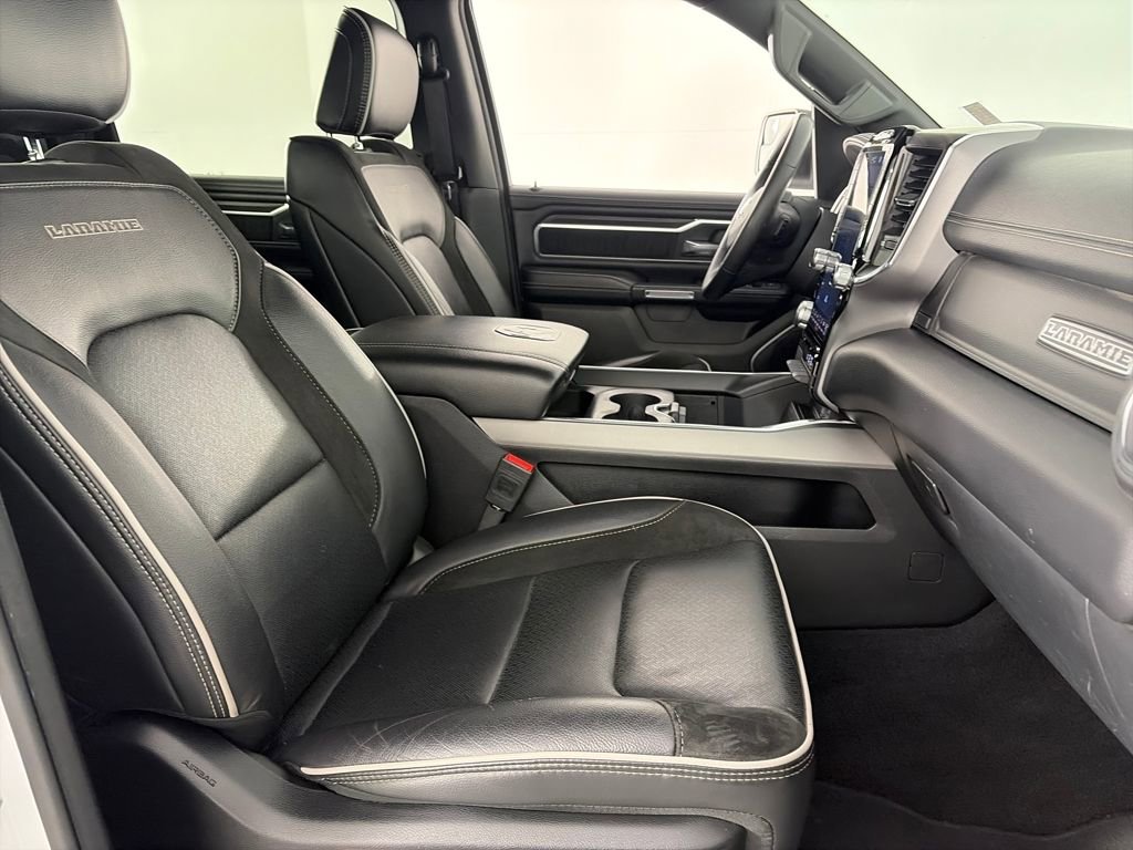 Used 2025 RAM 1500 Laramie image 33