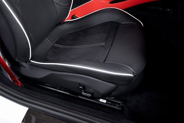 Certified 2025 Ferrari Roma Spider image 54