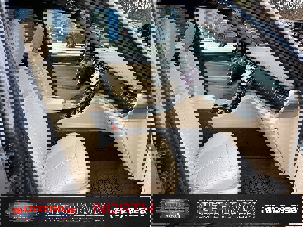 Used 2024 Jeep Grand Cherokee L Limited w/ Luxury Tech Group II image 12