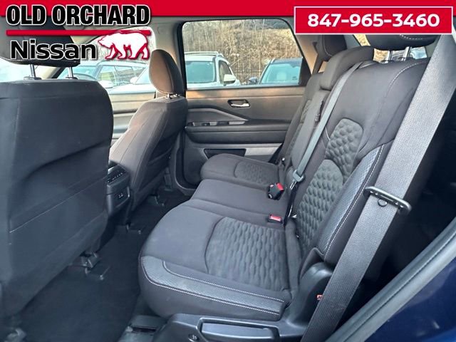 Used 2022 Nissan Pathfinder S image 12