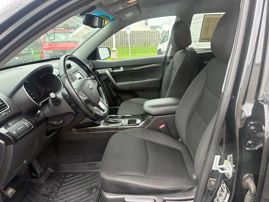 Used 2015 Kia Sorento LX FWD image 28