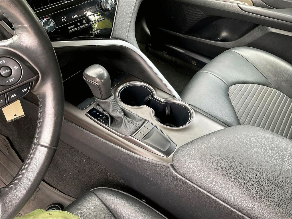 Used 2024 Toyota Camry SE FWD image 19