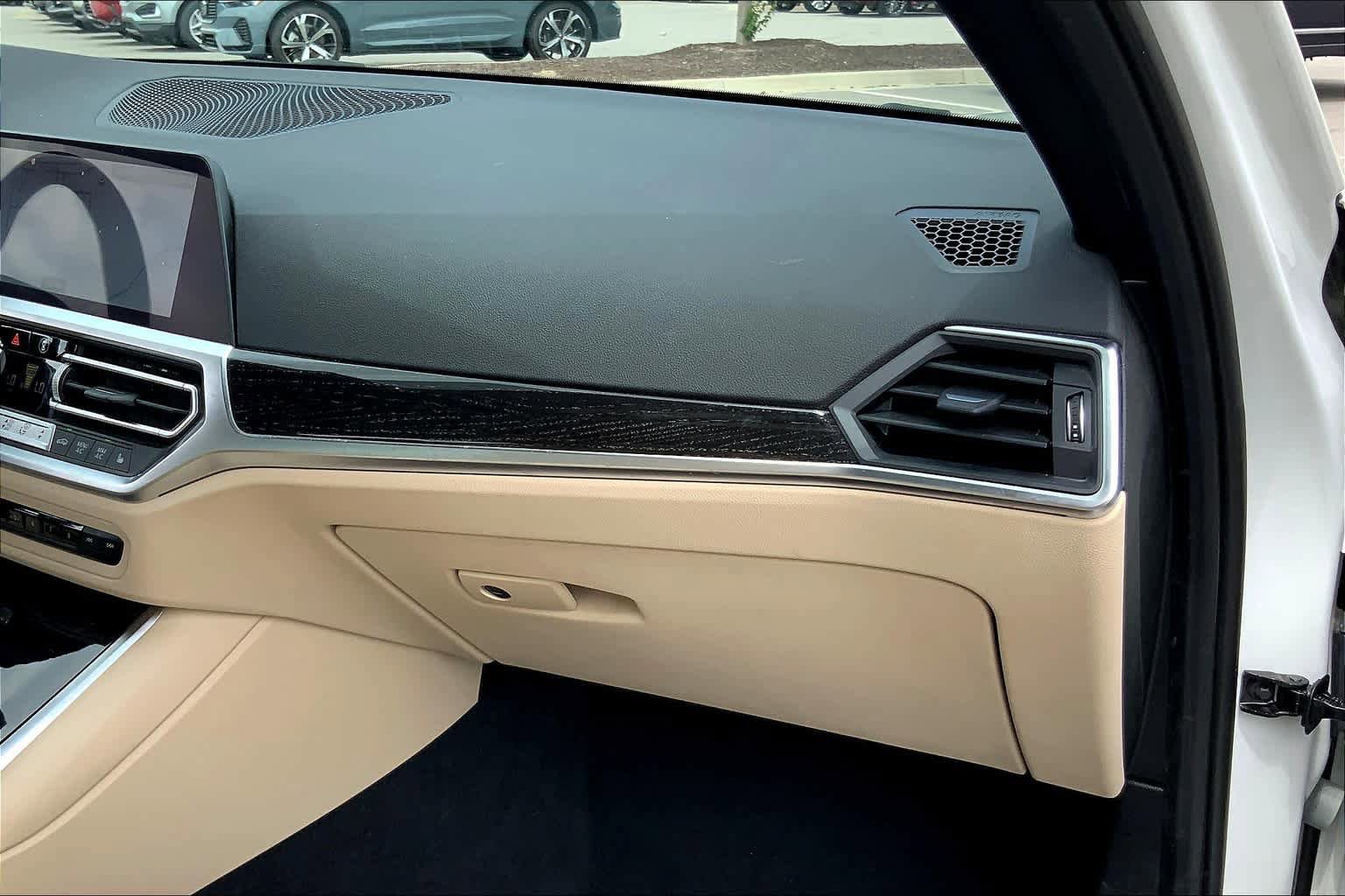Used 2021 BMW 330i Sedan w/ Convenience Package RWD image 19