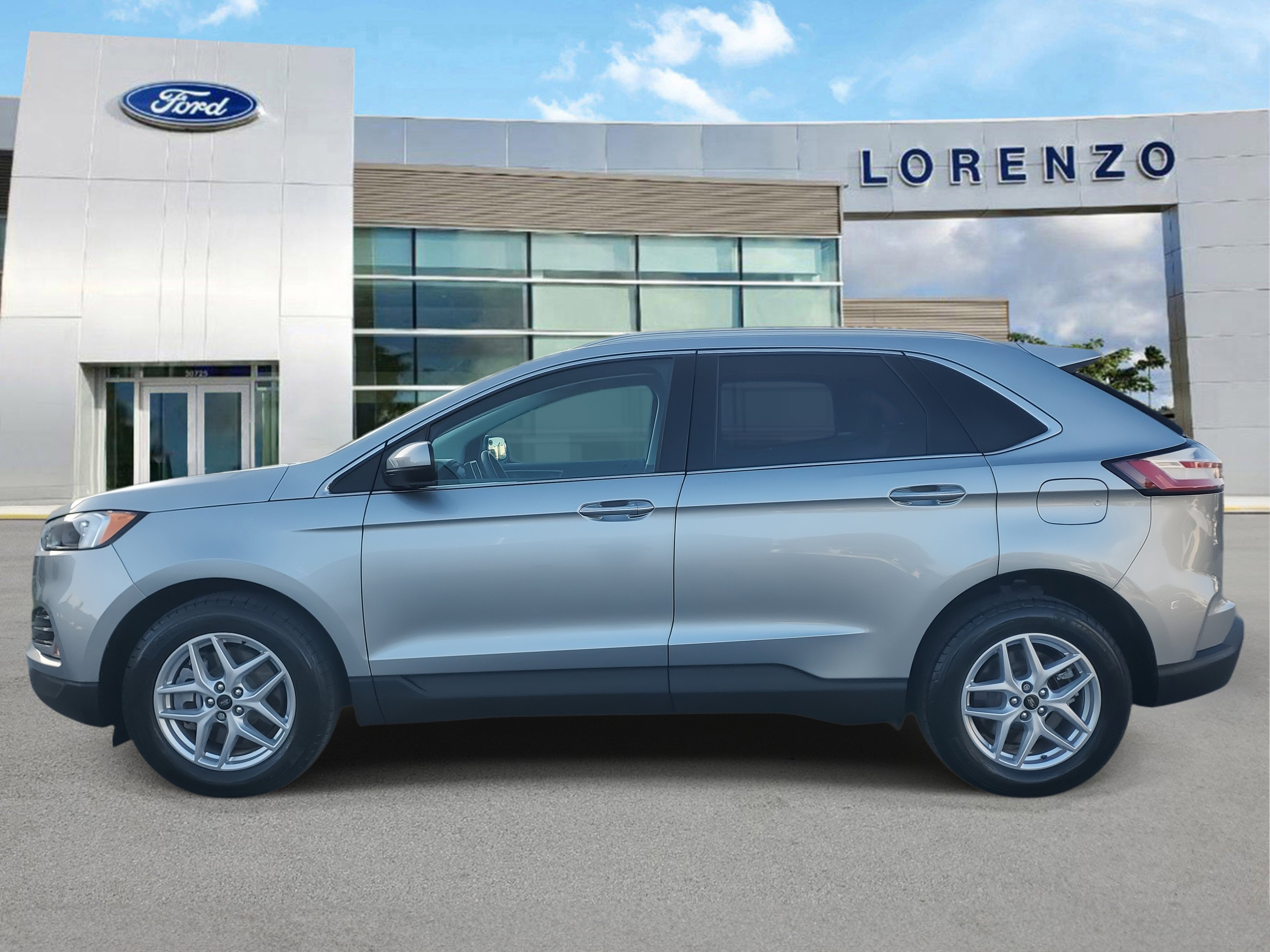 Used 2024 Ford Edge SEL w/ Convenience Package image 8