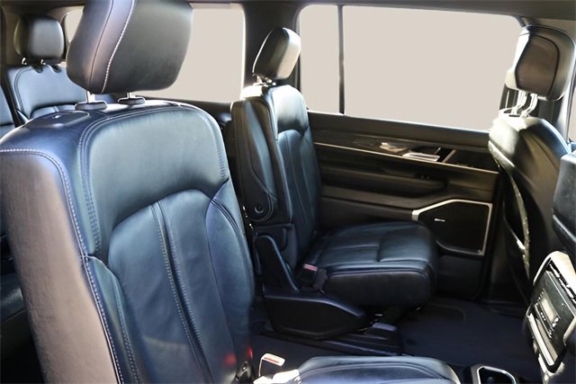 Used 2022 Jeep Wagoneer Series II w/ Flexible Seating Group image 17