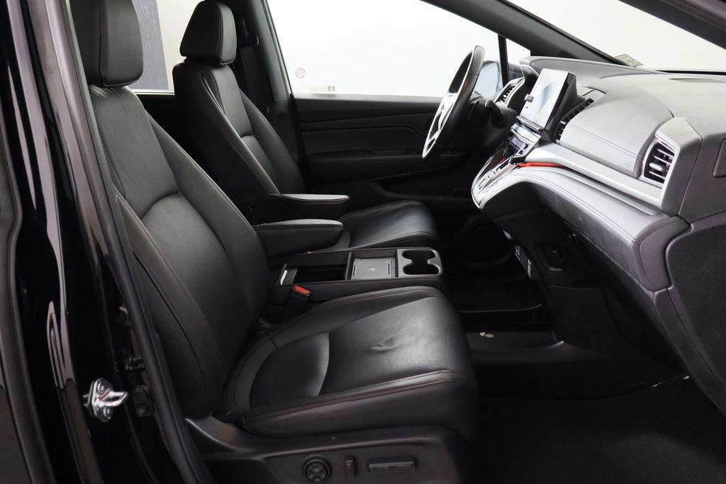 Used 2025 Honda Odyssey Sport-L image 18