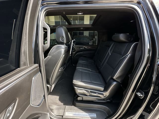 Used 2023 Cadillac Escalade ESV Premium Luxury RWD image 30