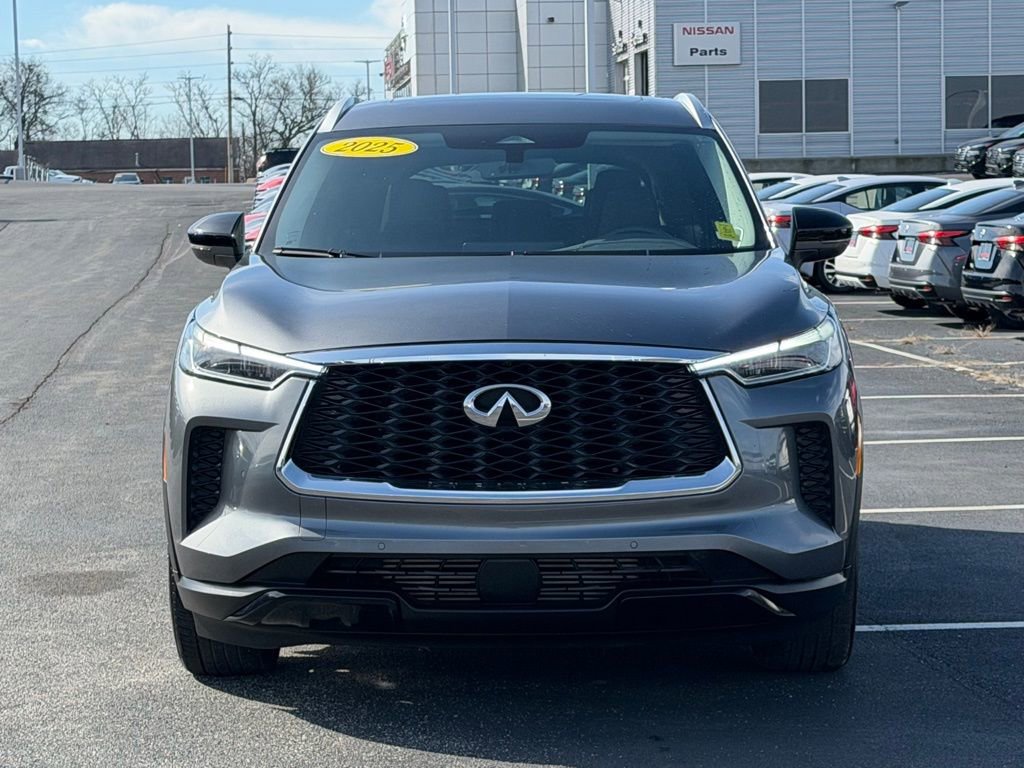 Used 2025 INFINITI QX60 Luxe image 10