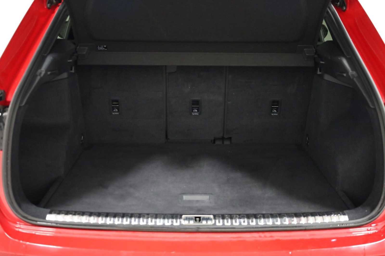 Used 2020 Audi Q3 2.0T Premium Plus w/ Premium Plus Package image 39