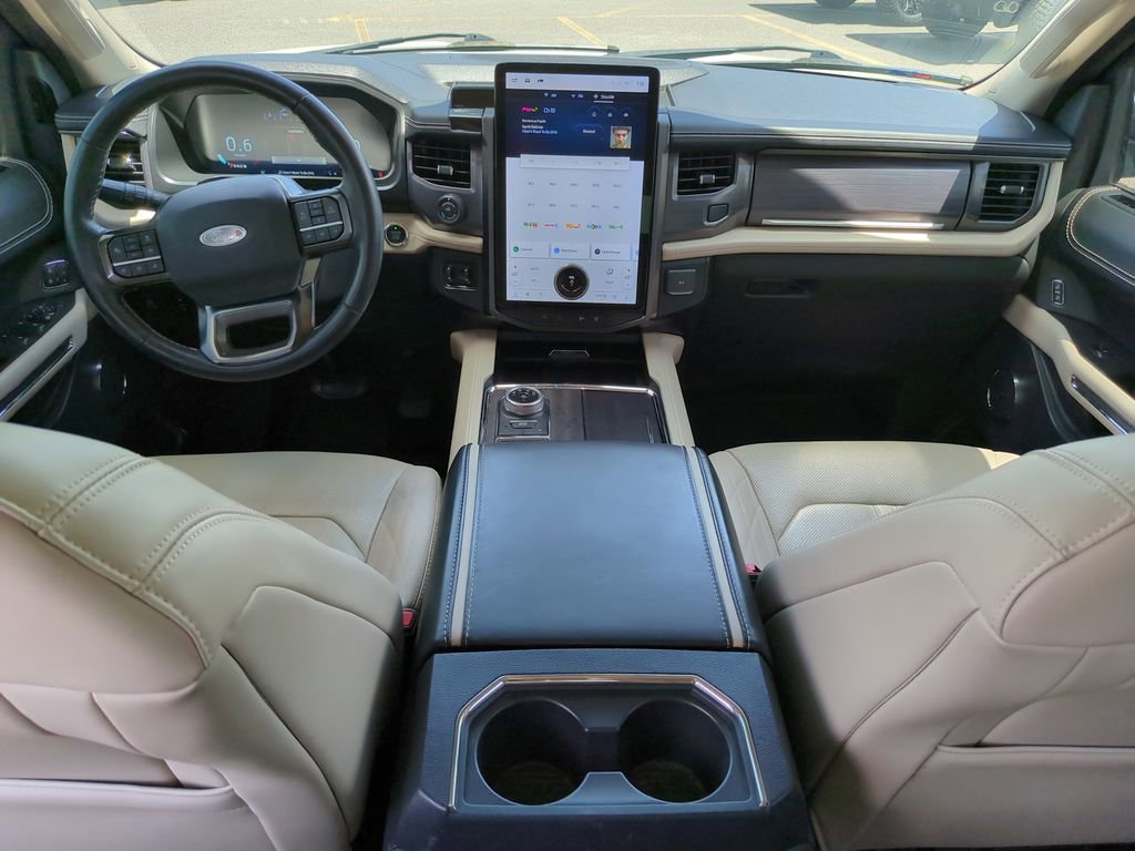 Certified 2022 Ford Expedition Platinum RWD image 15