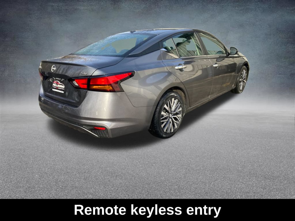 Used 2023 Nissan Altima 2.5 SV FWD image 6
