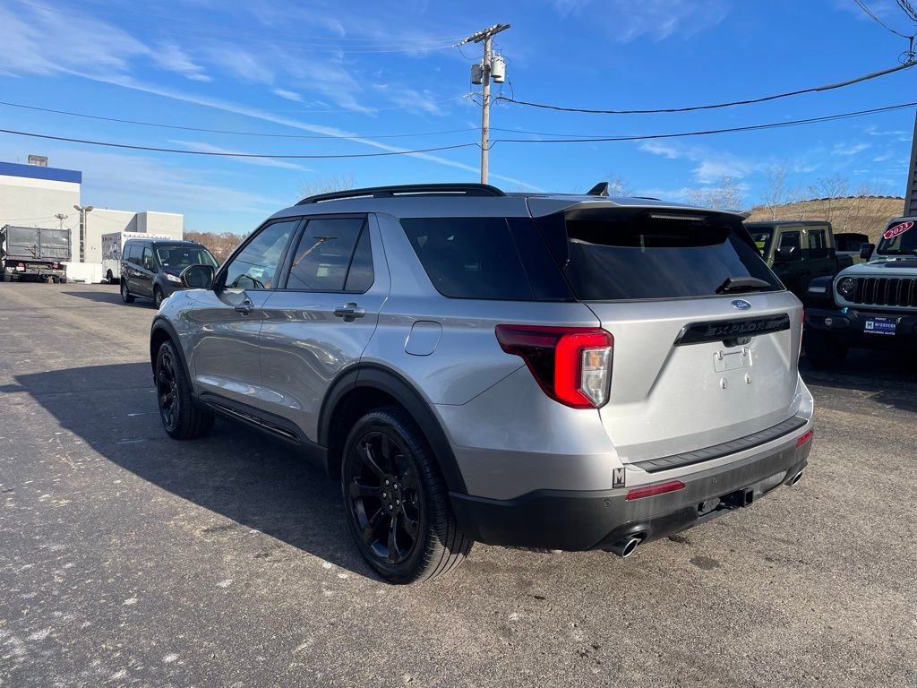 Used 2024 Ford Explorer ST-Line w/ Class IV Trailer Tow Package AWD/4WD image 3