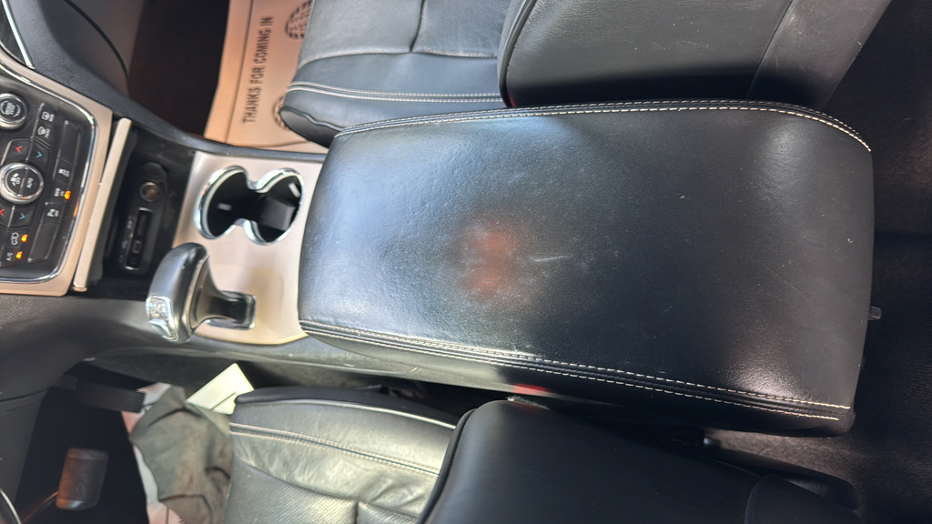 Used 2014 Jeep Grand Cherokee Overland AWD/4WD image 25