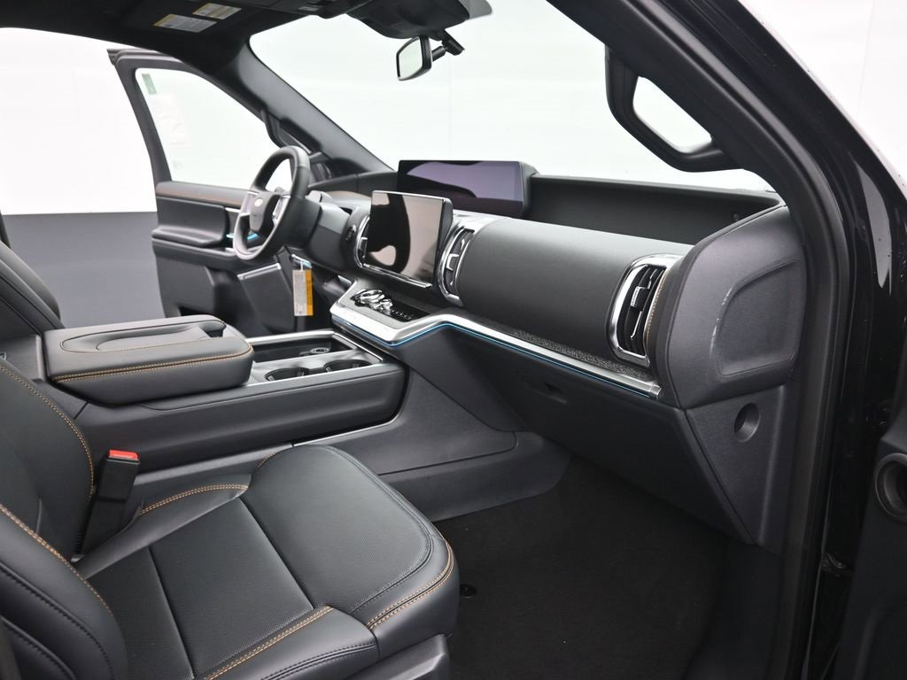 New 2025 Ford Expedition Tremor image 24
