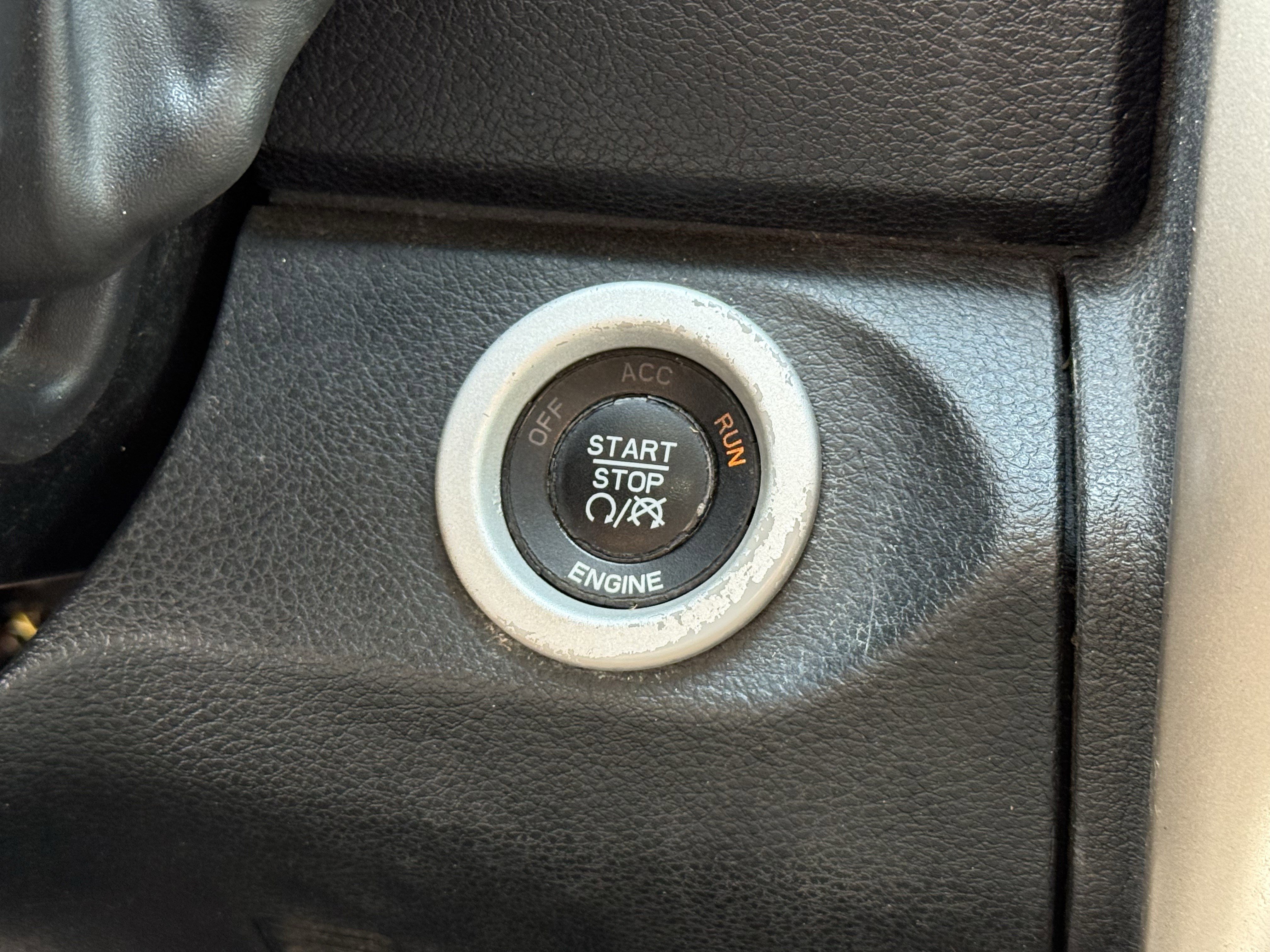 Used 2015 RAM 3500 Laramie image 24