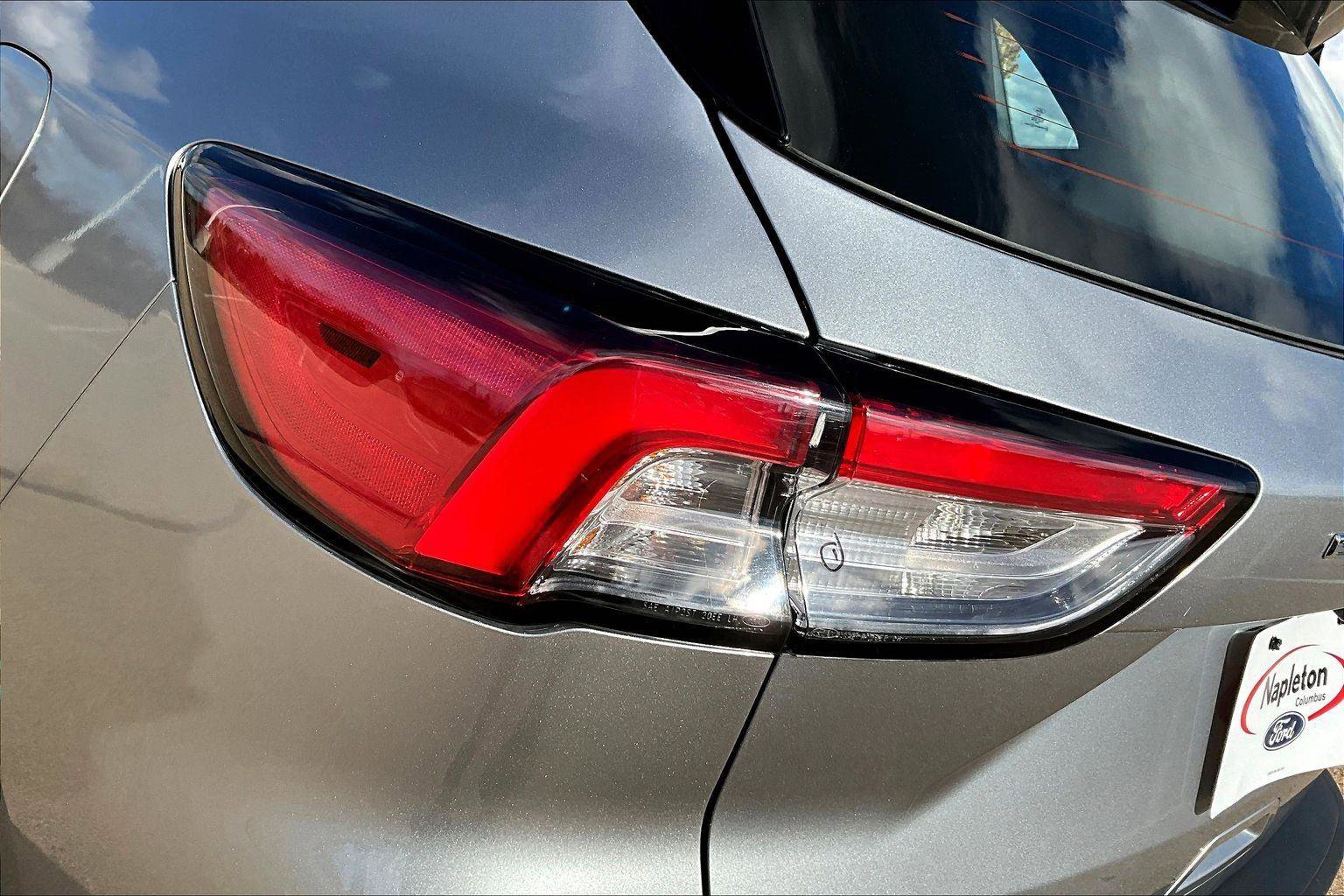 Used 2022 Ford Escape S image 30