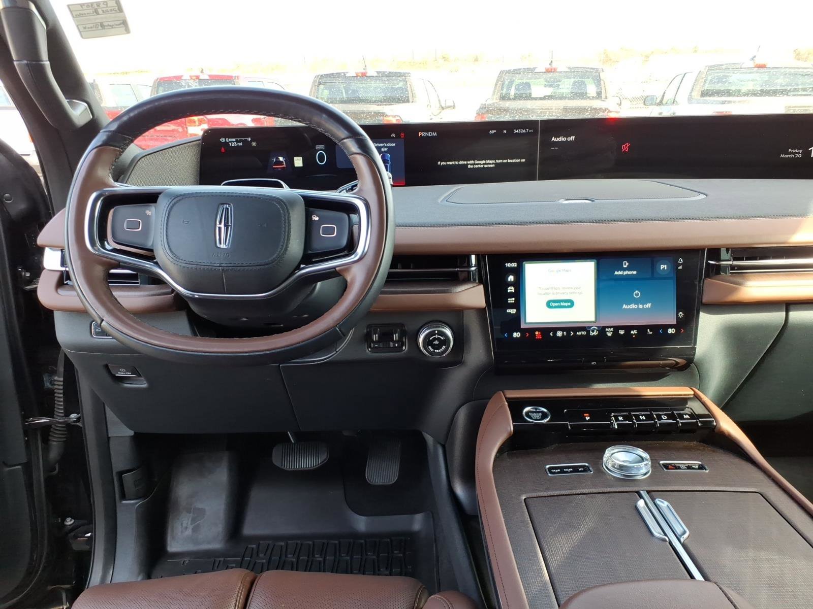 Used 2025 Lincoln Navigator L Reserve image 15