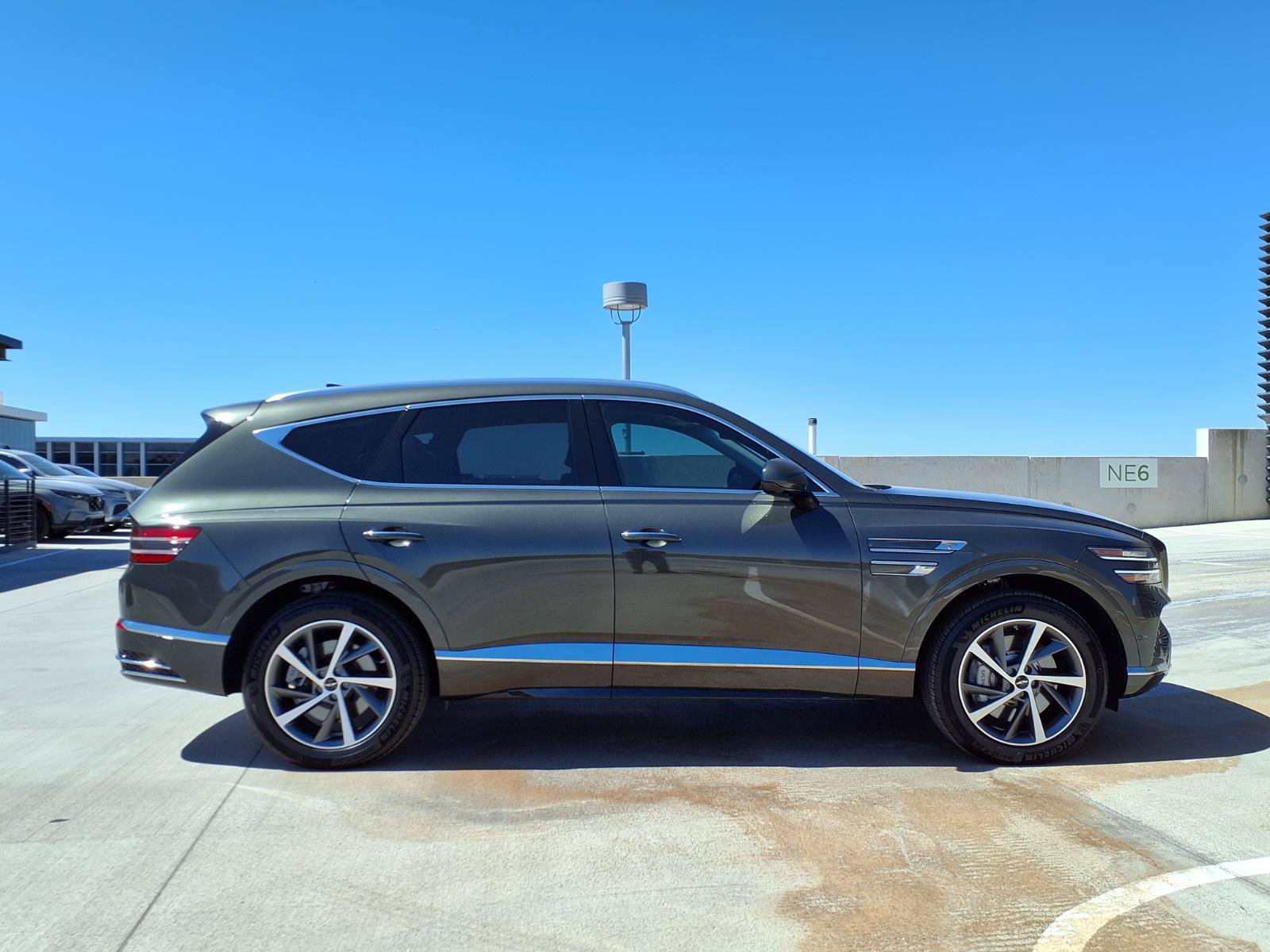 Certified 2026 Genesis GV80 2.5T Advanced AWD/4WD image 7