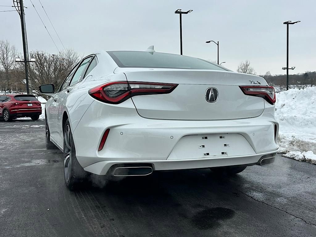 Certified 2025 Acura TLX w/ Technology Package image 9