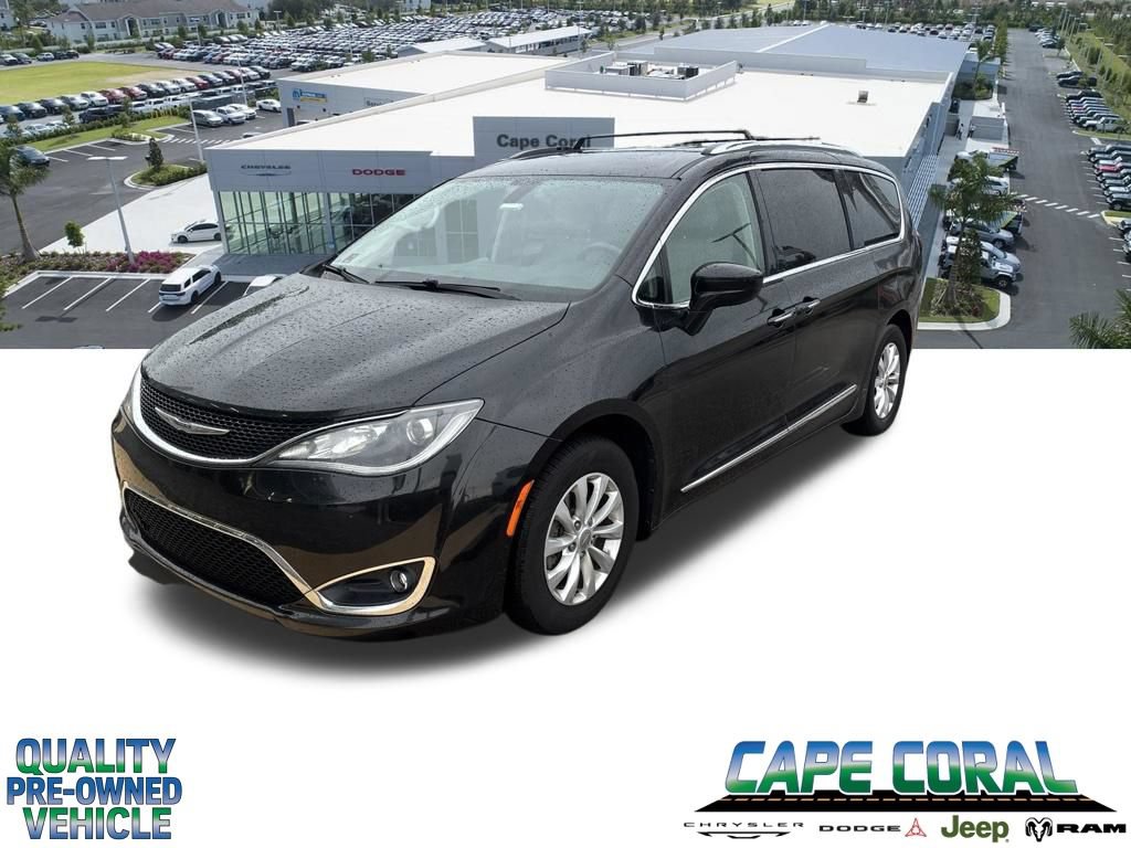 Used 2018 Chrysler Pacifica Touring-L FWD video 1