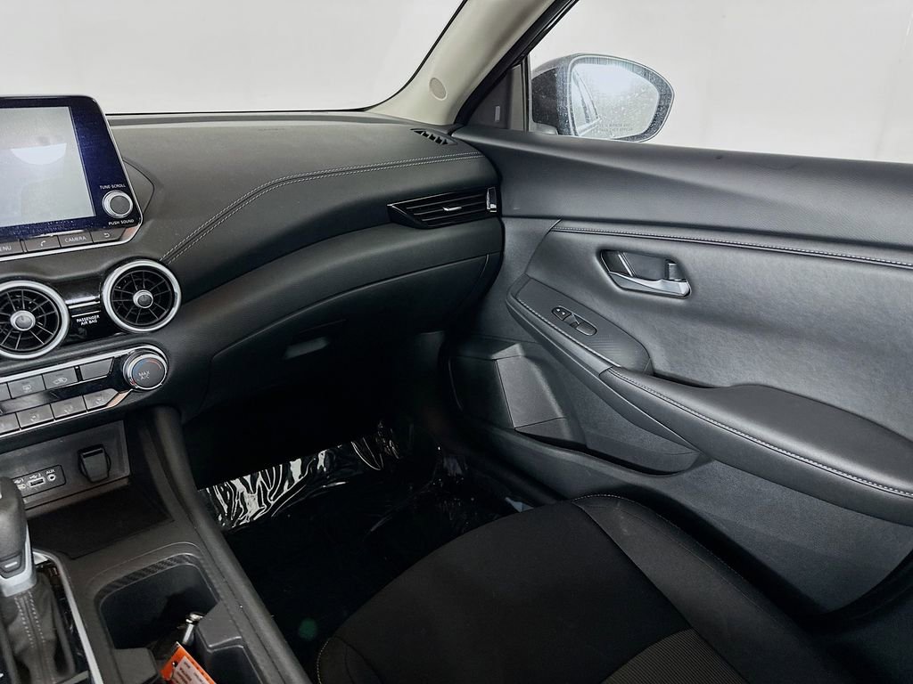 Used 2025 Nissan Sentra SV image 29