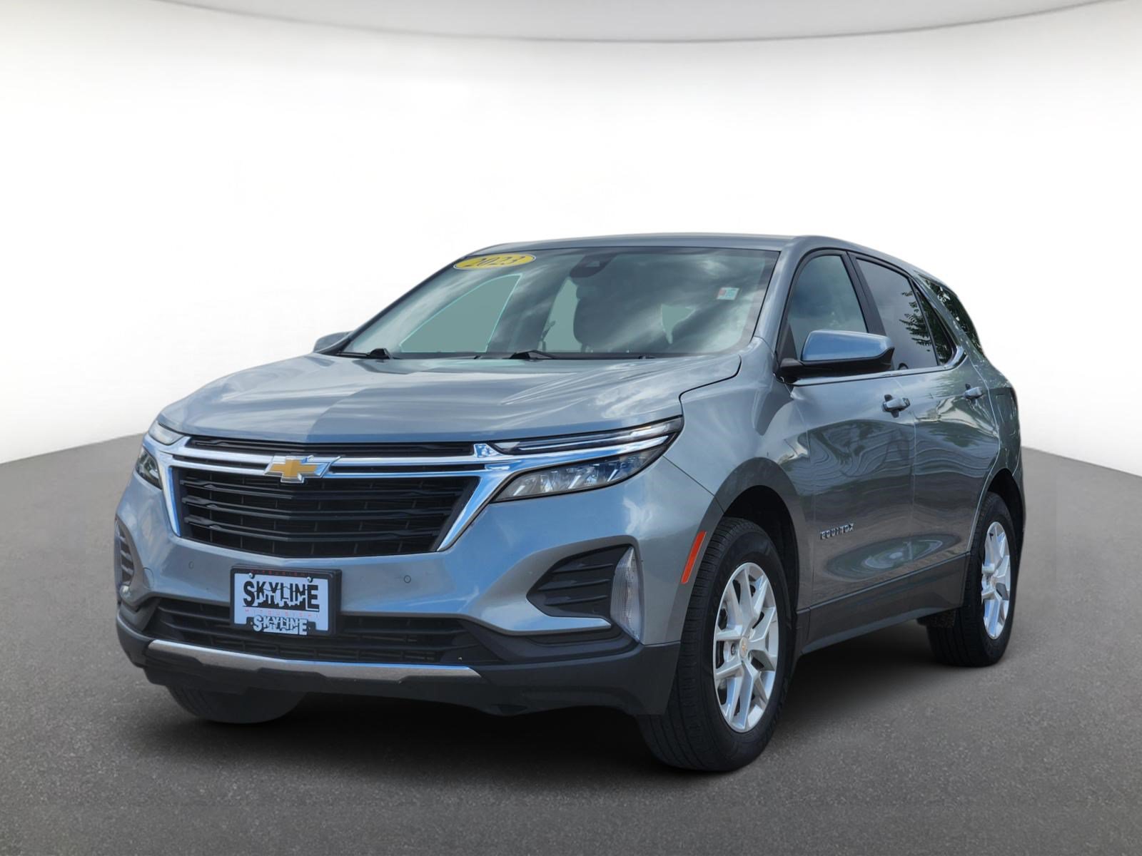 Used 2023 Chevrolet Equinox LT w/ LPO, Floor Liner Package AWD/4WD image 2