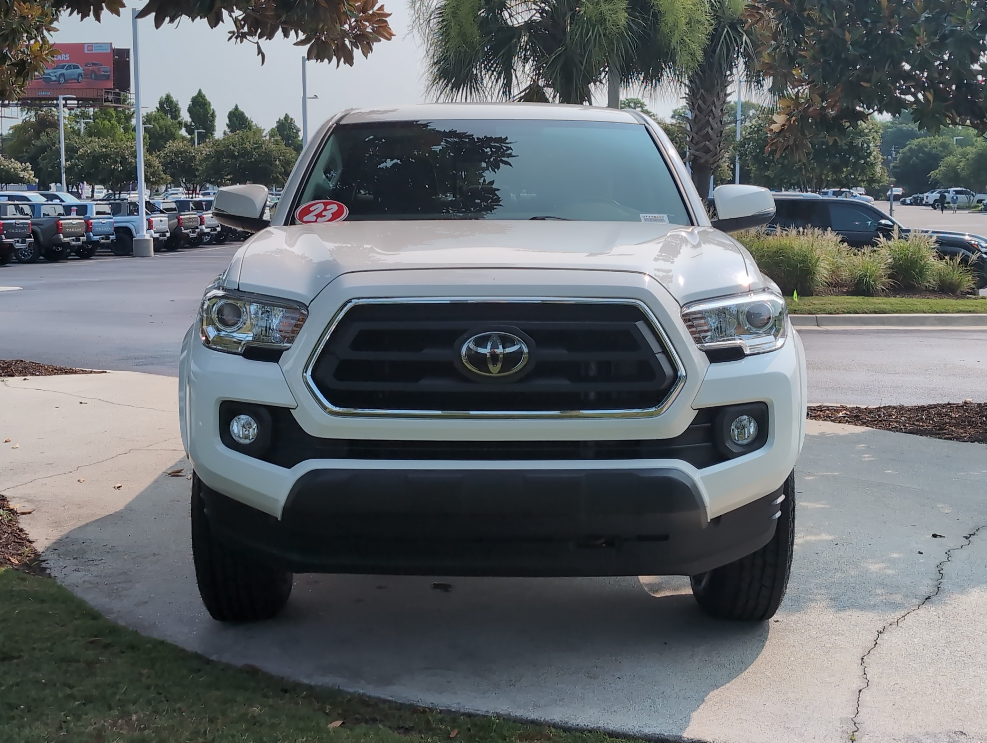 Used 2023 Toyota Tacoma SR5 AWD/4WD image 3