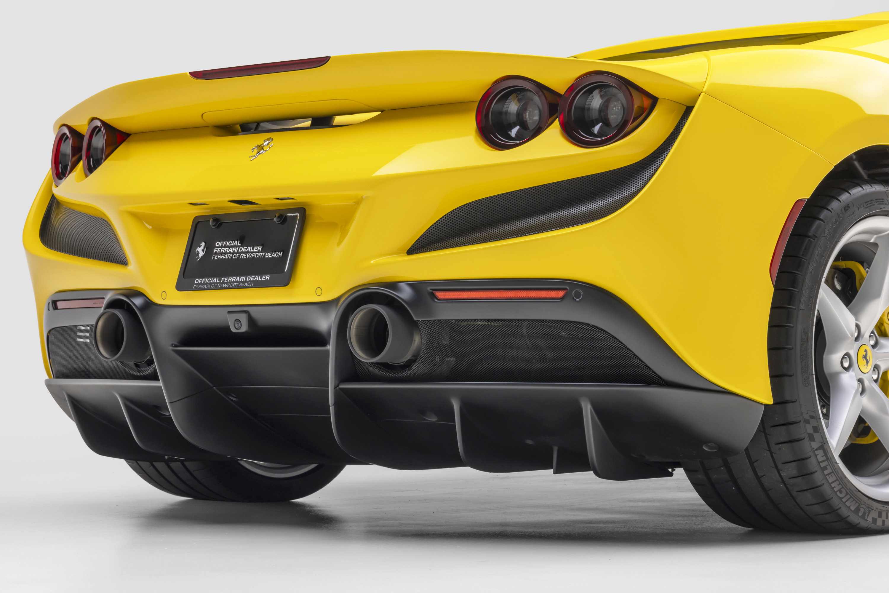 Certified 2022 Ferrari F8 Tributo RWD image 16