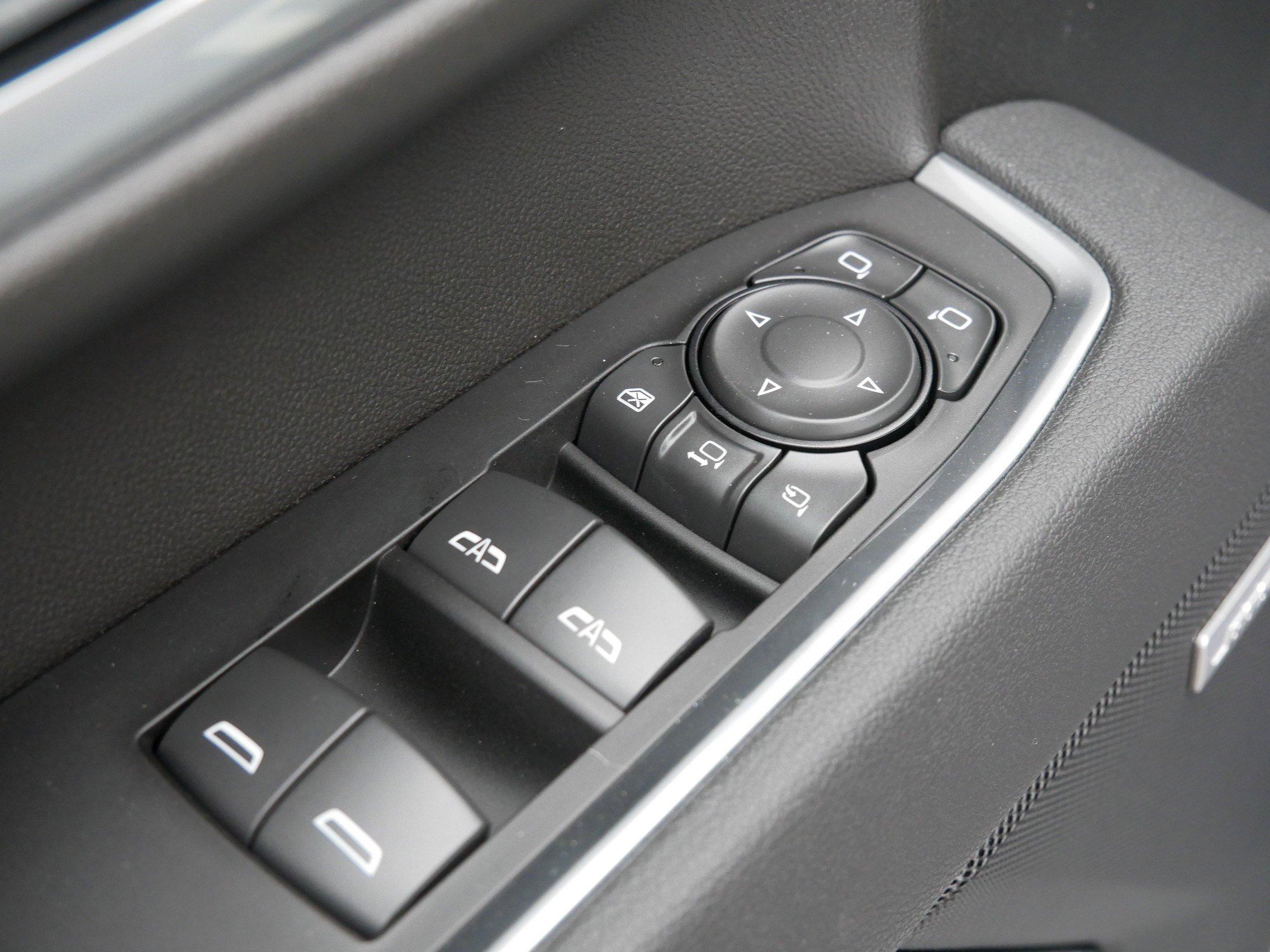 New 2026 GMC Sierra 2500 SLT w/ SLT Premium Package image 16