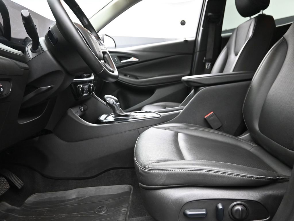 Used 2024 Buick Encore GX Sport Touring w/ Comfort Package image 17