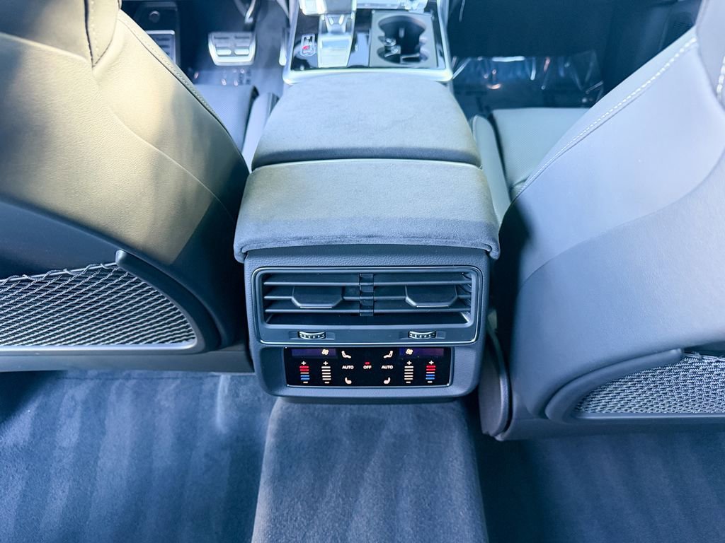 New 2026 Audi RS Q8 performance image 26