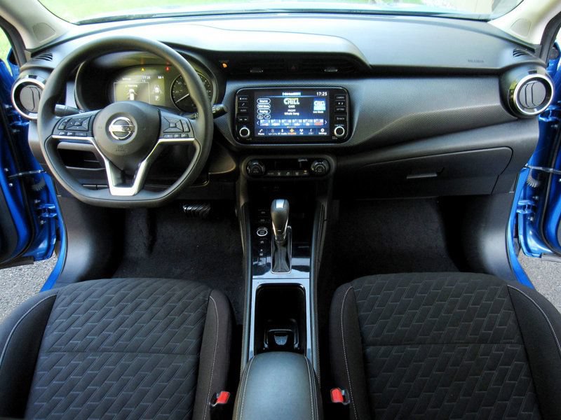 Used 2021 Nissan Kicks SV FWD image 20