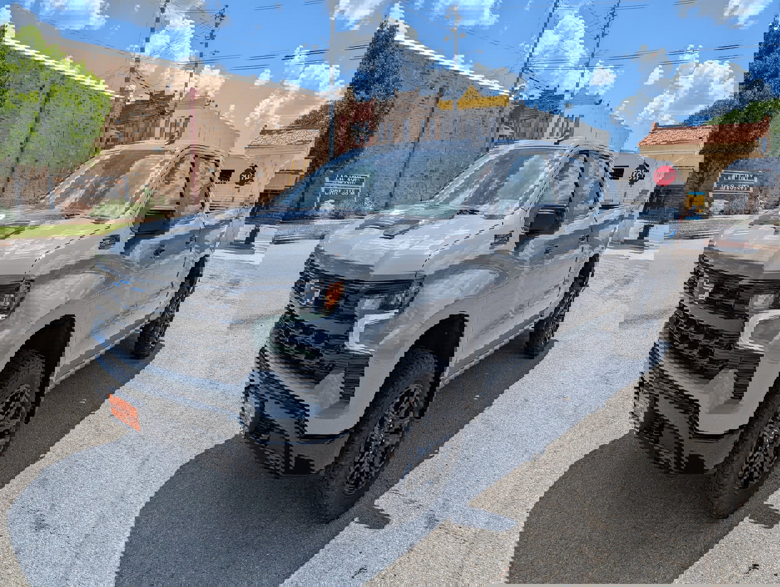 Used 2024 Chevrolet Silverado 1500 LT Trail Boss w/ Convenience Package II image 7