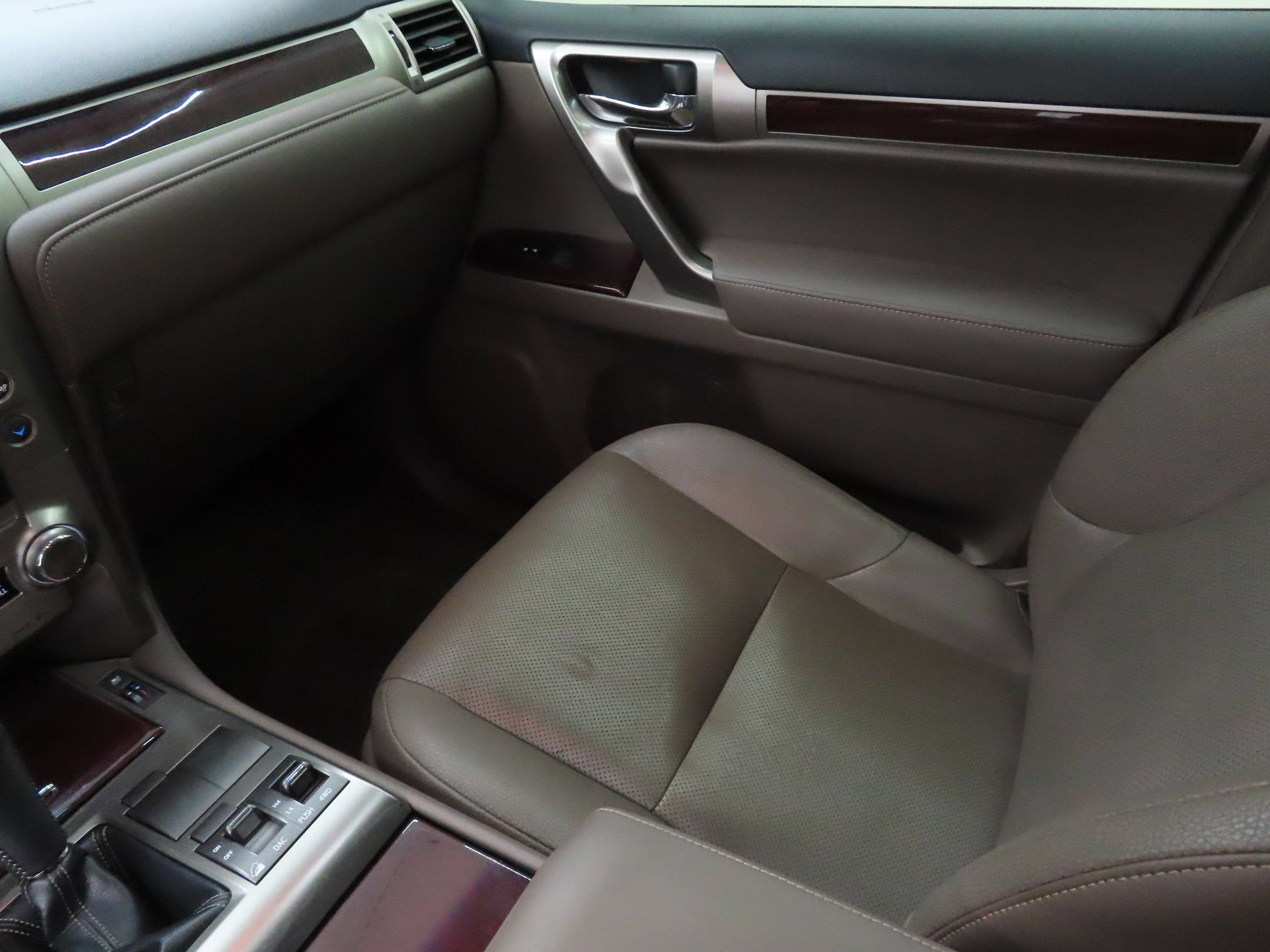 Used 2019 Lexus GX 460 Premium AWD/4WD image 20