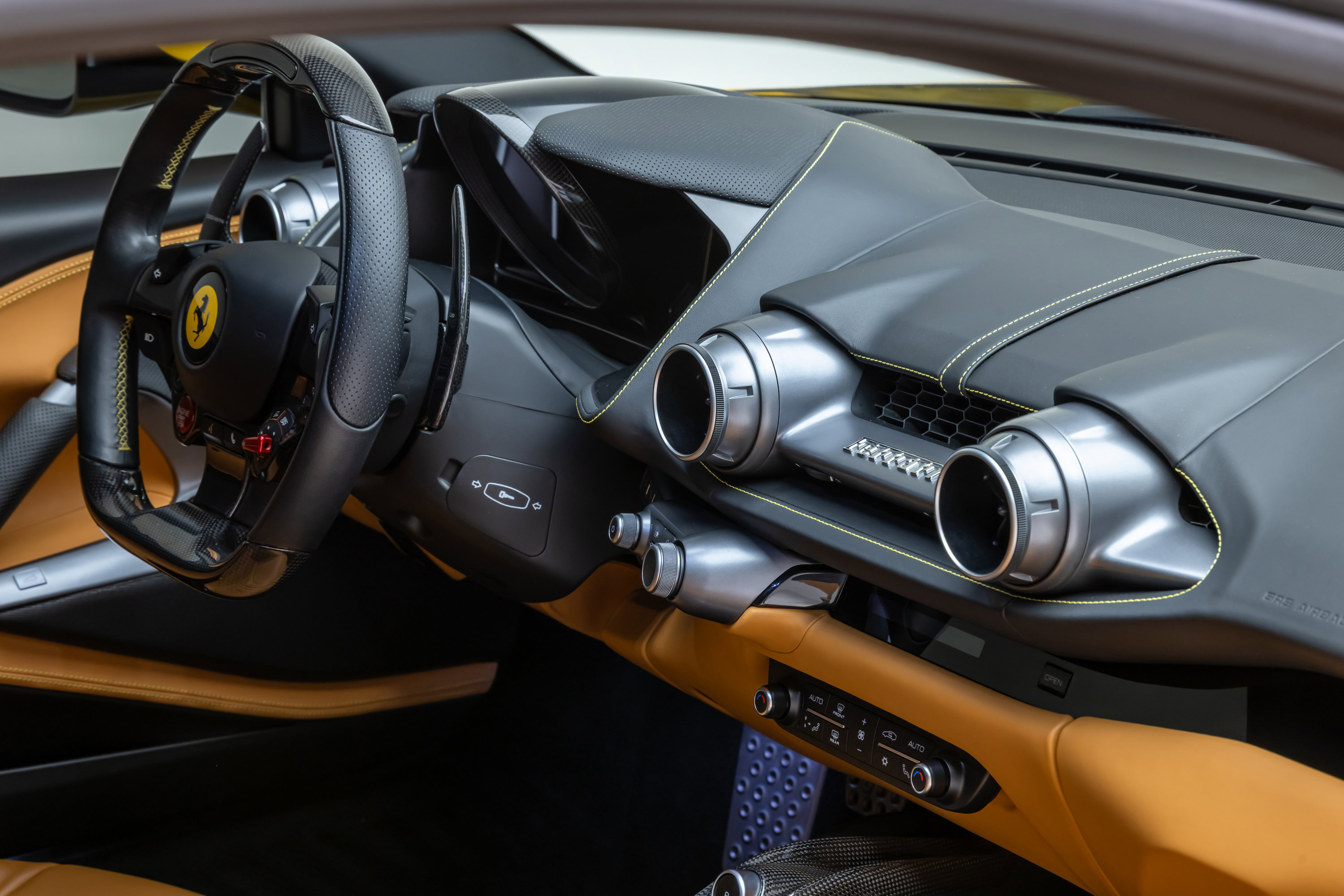 Used 2019 Ferrari 812 Superfast image 58