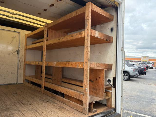 Used 2018 GMC Savana 3500 w/ Power Convenience Package RWD image 7
