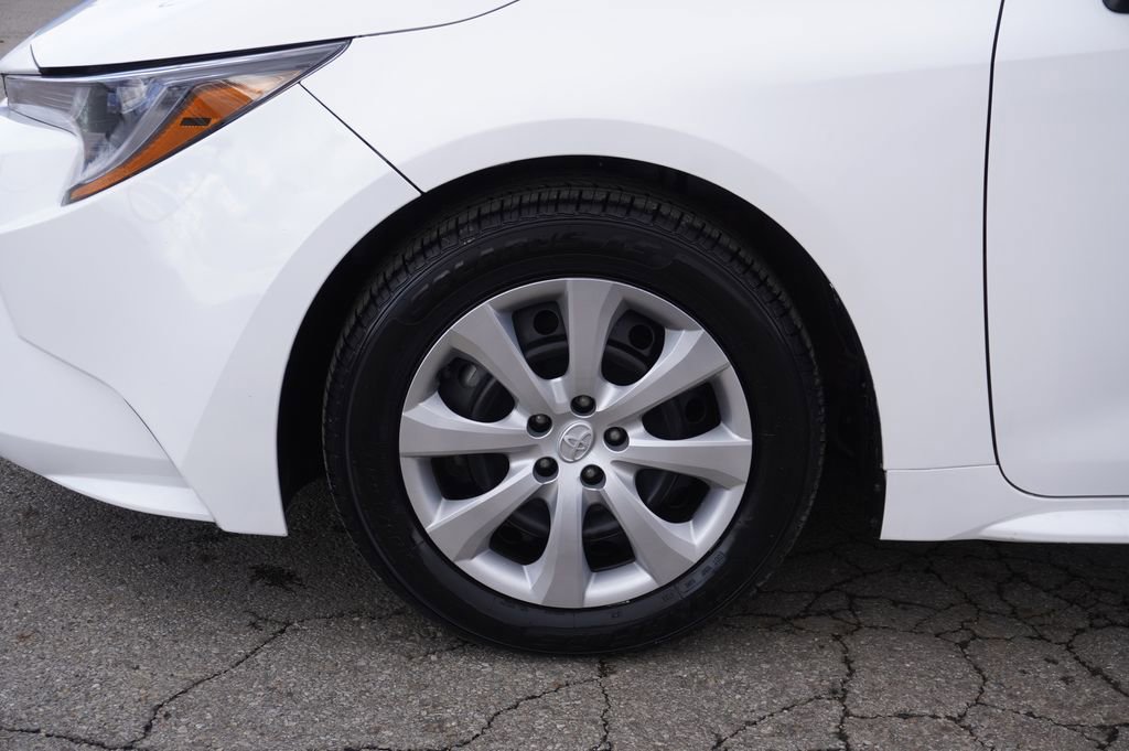 Used 2023 Toyota Corolla LE image 10