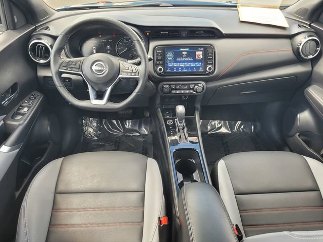 Used 2024 Nissan Kicks SR w/ SR Premium Package FWD image 16