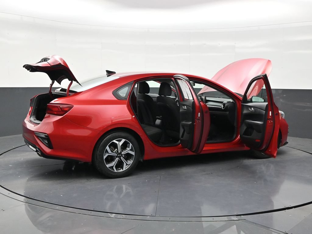 Used 2020 Kia Forte LXS FWD image 29
