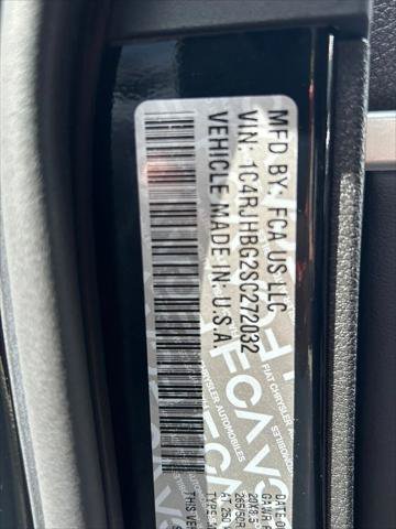Certified 2025 Jeep Grand Cherokee Limited w/ Trailer Tow Package AWD/4WD image 49