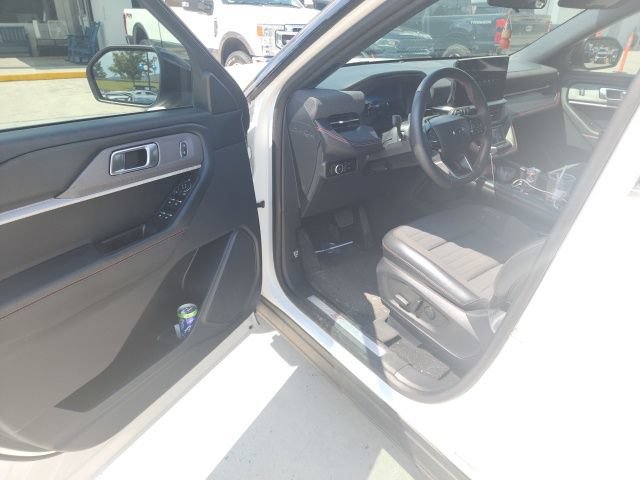 Certified 2025 Ford Explorer ST-Line AWD/4WD image 26
