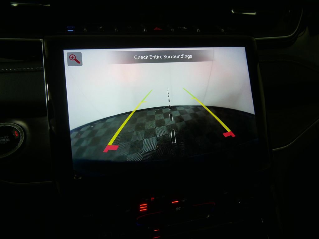 Used 2022 Jeep Grand Cherokee Limited 4xe image 31