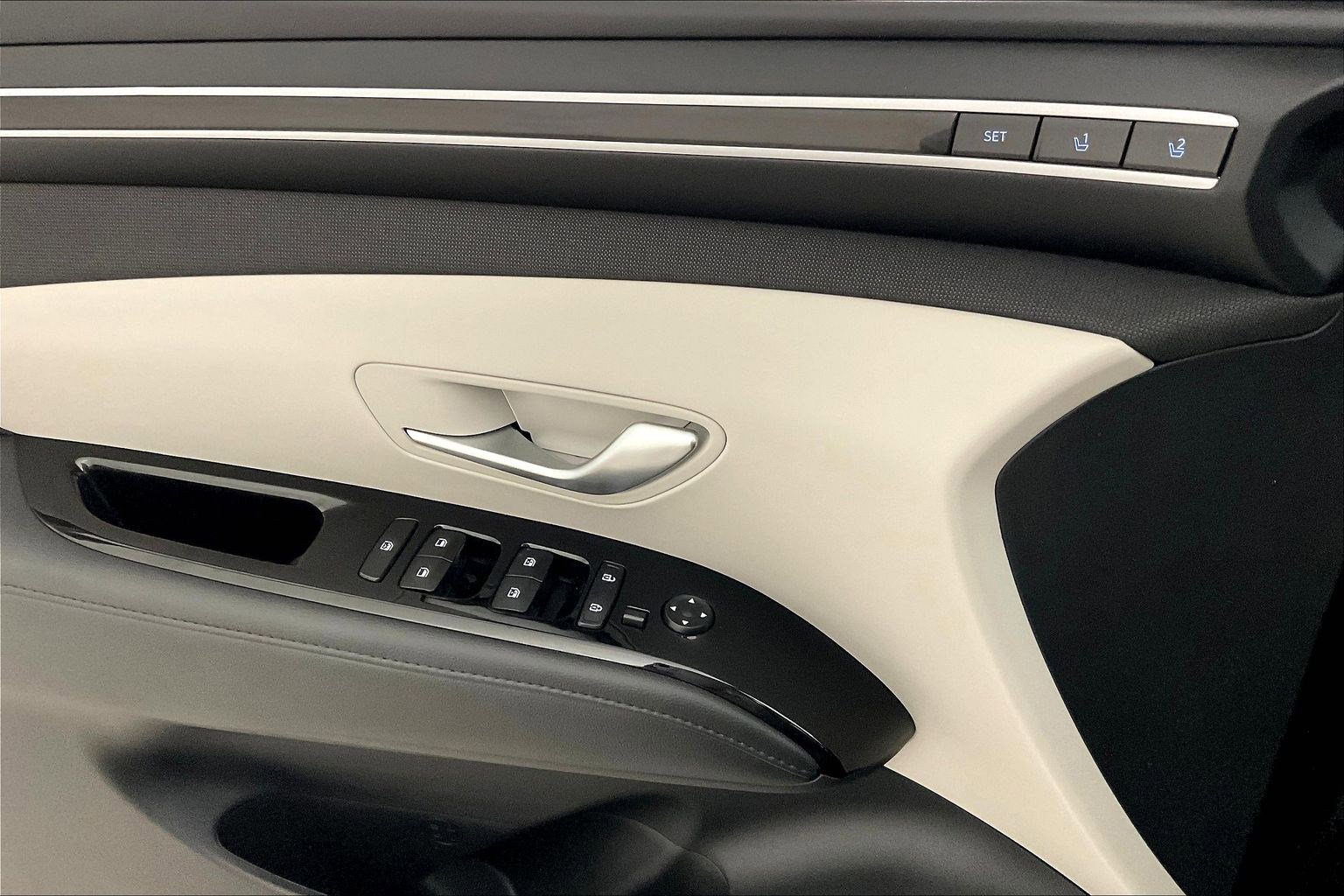 Used 2023 Hyundai Tucson Limited AWD/4WD image 38