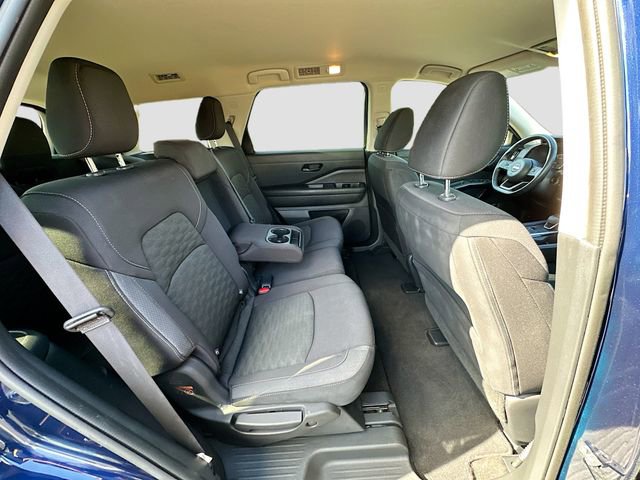 Used 2024 Nissan Pathfinder SV image 27