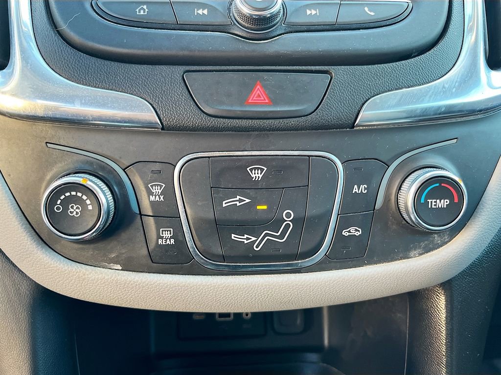 Used 2021 Chevrolet Equinox LS w/ LPO, Blackout Package image 15