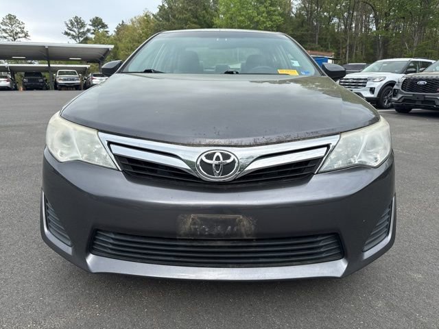 Used 2014 Toyota Camry LE w/ Protection Package image 8