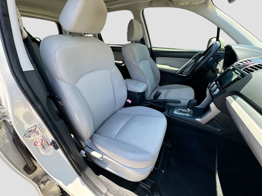 Used 2016 Subaru Forester 2.5i Premium w/ All-Weather Package AWD/4WD image 35