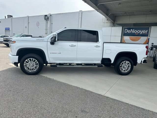 Used 2020 Chevrolet Silverado 2500 High Country w/ Z71 Off-Road Package AWD/4WD image 15